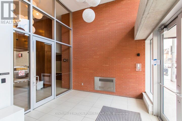 Property Photo:  354 Gladstone Avenue 707  ON K2P 0R4 