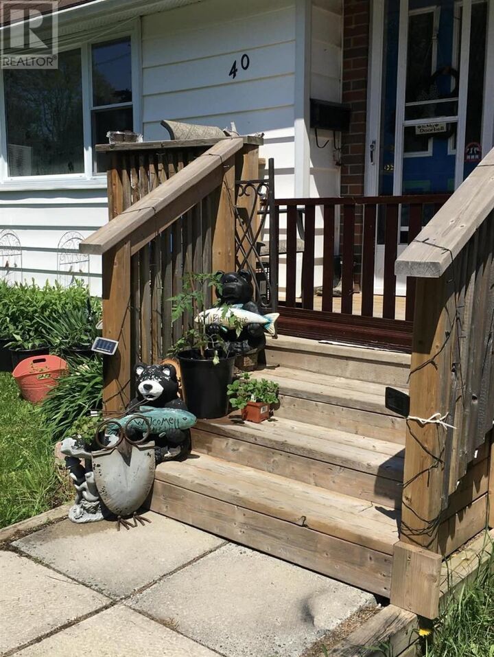 Property Photo:  40 Robertson Rd  ON P5A 1C7 