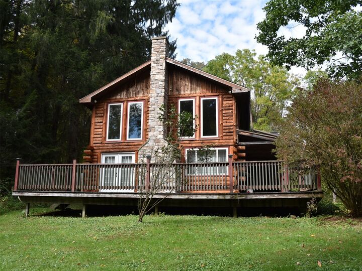 Property Photo: 33381 State Highway 27 PA 16327