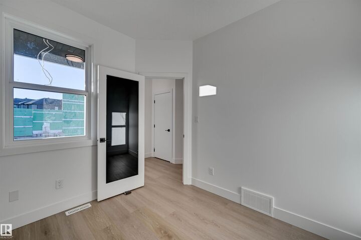 Property Photo:  194 Elliott Wynd  AB T8L 1V1 
