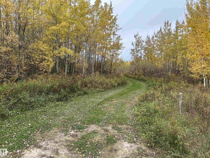 Property Photo:  RR 23 Twp 564  AB T0E 1V0 