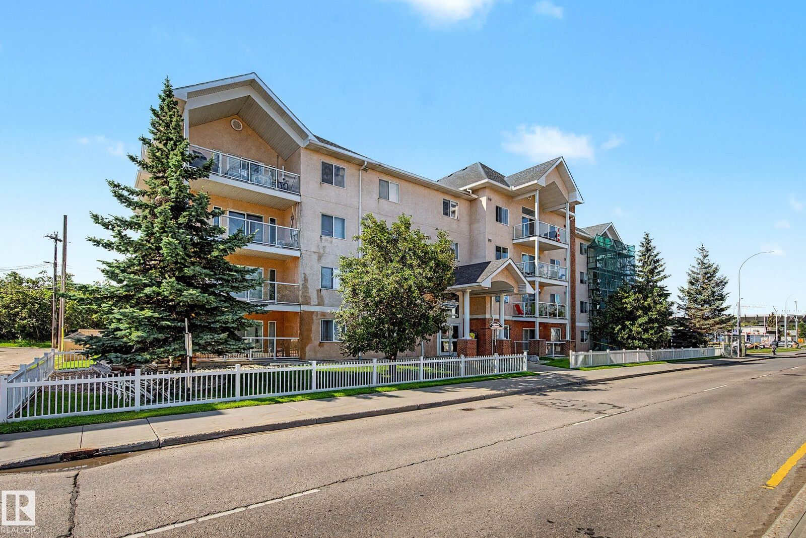 Property Photo:  8119 112 Avenue NW 203  AB T5B 0G1 