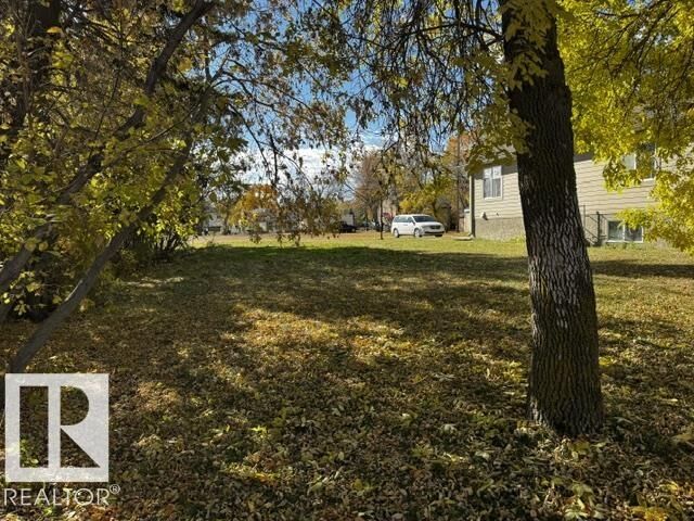 Property Photo:  4711 51 Avenue  AB T9A 0T6 