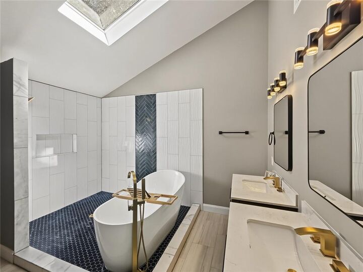 Property Photo:  505 Woodman Place  GA 30076 