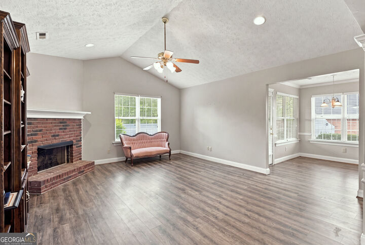 Property Photo:  1 N Pointe Drive, NE NE  GA 30161 