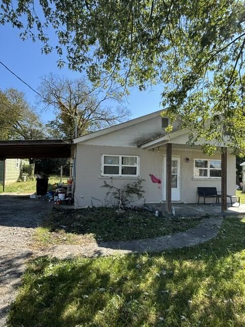 Property Photo: 44 Poplar Street TN 37367