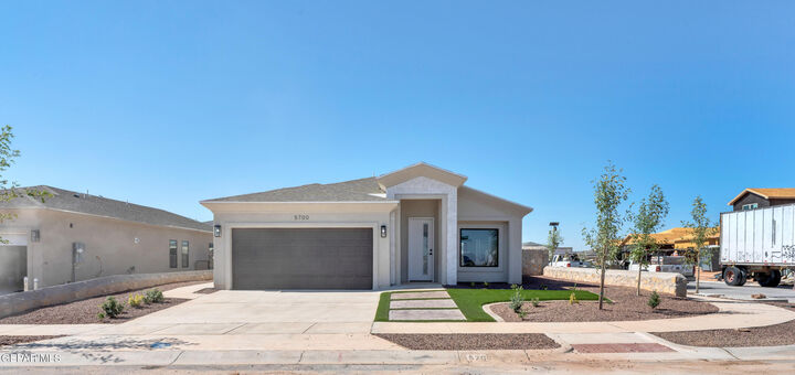 Property Photo: 5668 Desert Calico Avenue TX 79934