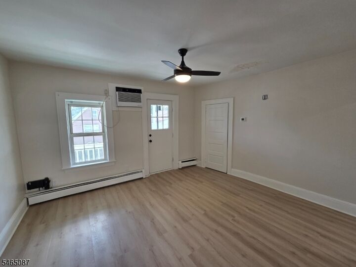 Property Photo:  31 Meade St 2  NJ 07052 