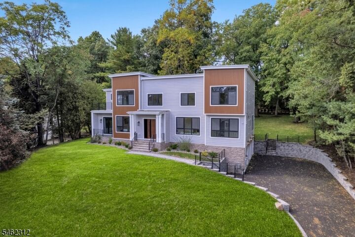 Property Photo:  8 Fordham Rd  NJ 07039 