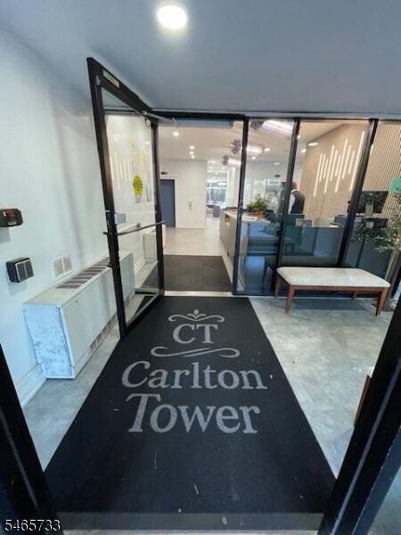 Property Photo:  285 Aycrigg Ave 14B  NJ 07055 
