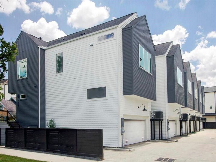Property Photo:  1218 W 24th Street F  TX 77008 