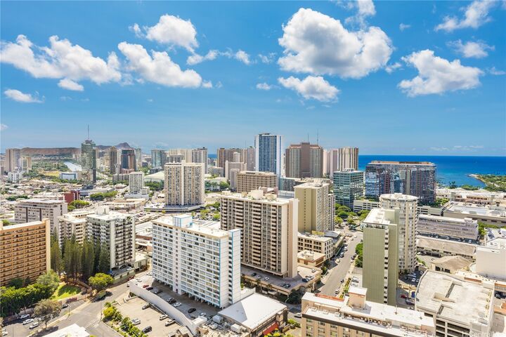 Property Photo:  1500 Rycroft Street 3301R  HI 96814 