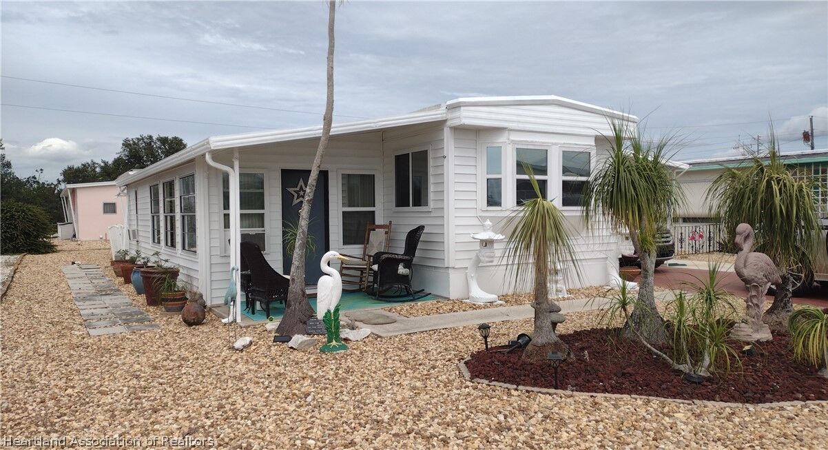 Property Photo: 3154 Paradise Path FL 33870