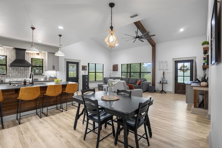 Property Photo: 425 County Road 4111 TX 75766