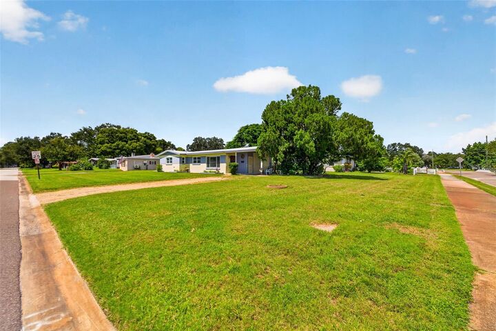 Property Photo:  6401 34th Avenue N  FL 33710 