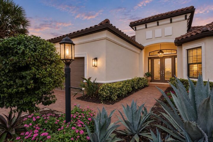 Property Photo: 3860 Santa Caterina Boulevard FL 34211