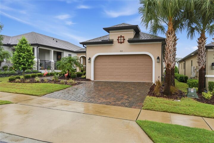 Property Photo:  959 Braewood Drive  FL 34715 