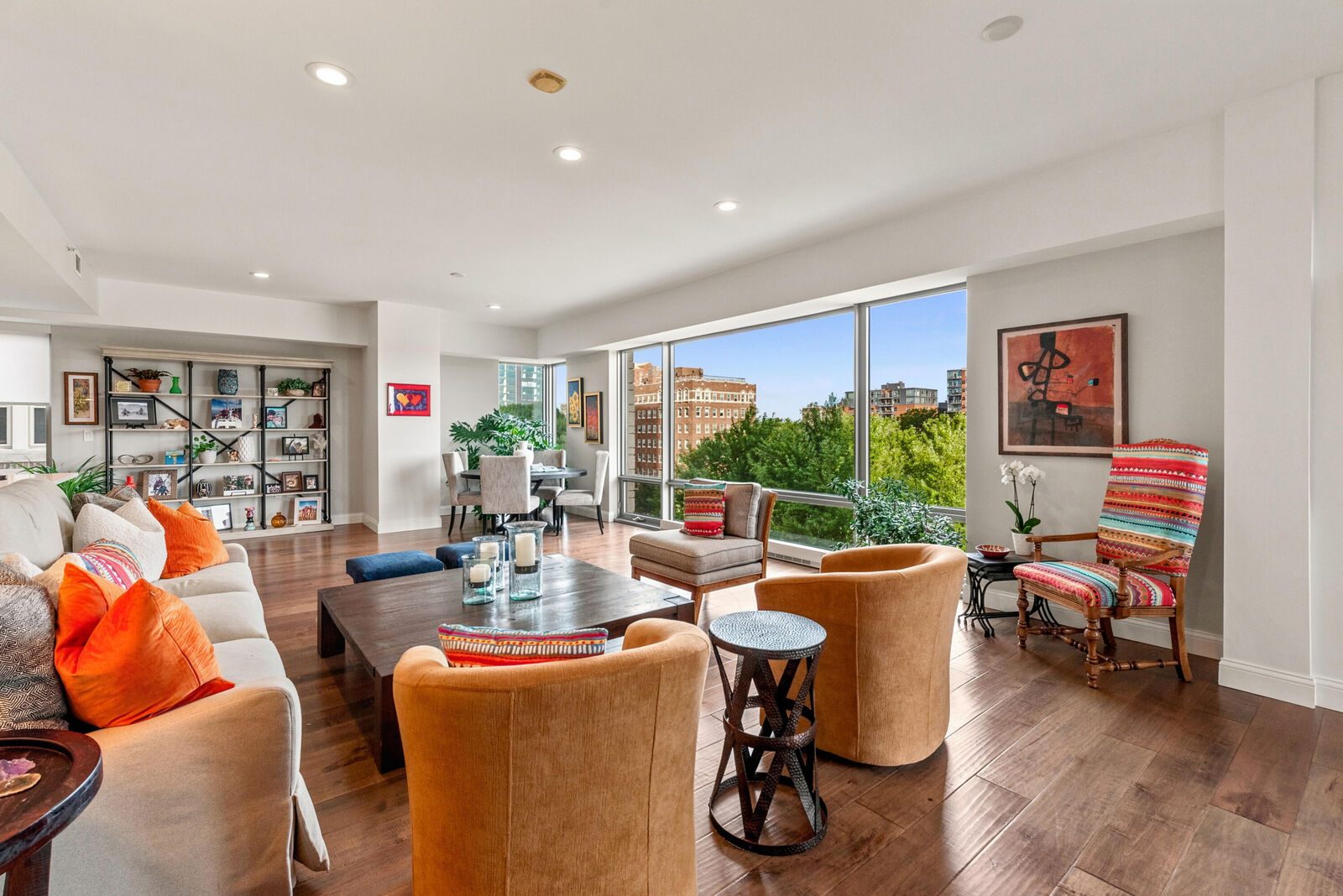 Property Photo:  923 E Kilbourn Ave  WI 53202 