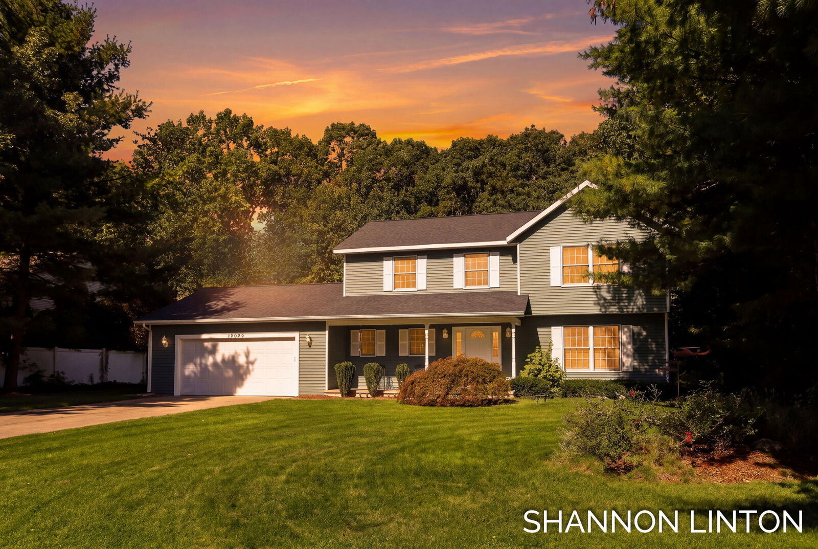 Property Photo: 14843 Woodside Trail MI 49417