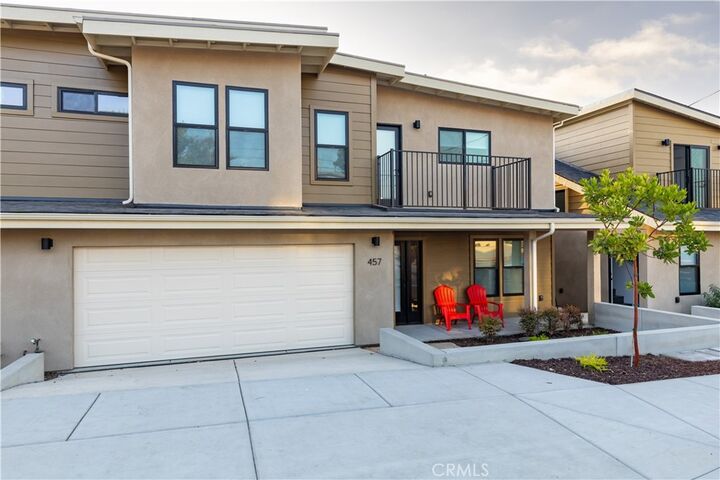 Property Photo:  457 Piney Way  CA 93442 