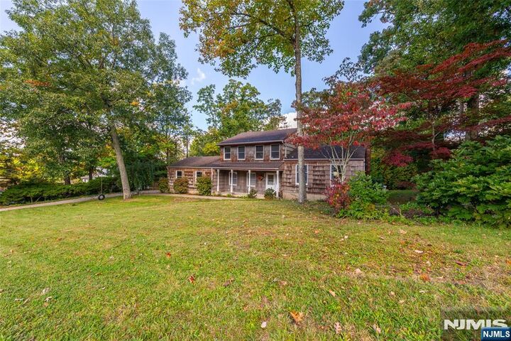 Property Photo:  195 Vreeland Road  NJ 07480 