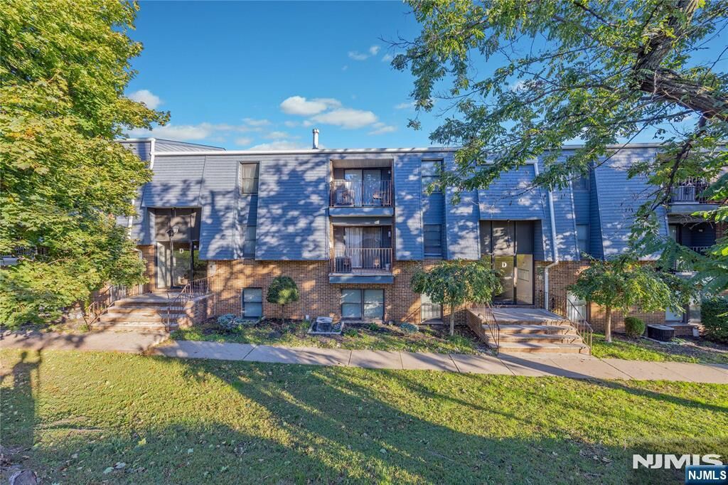 Property Photo: 700 Schuyler D24 NJ 07032