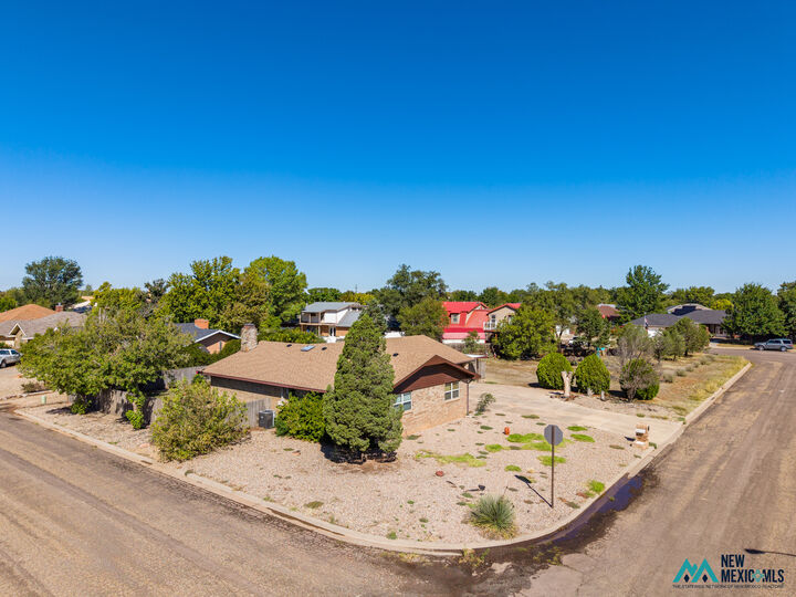Property Photo:  2204 Howard Cowper Dr  NM 88101 