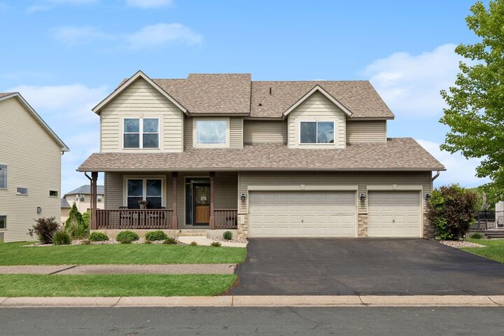 Property Photo: 18618 Dunbury Avenue MN 55024