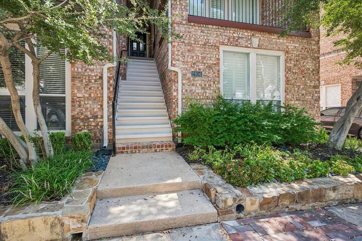 Property Photo:  2916 Thomas Avenue  TX 75204 