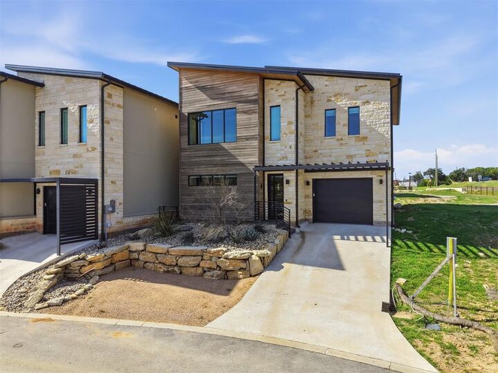 Property Photo: 4 Breakwater Bend TX 76449