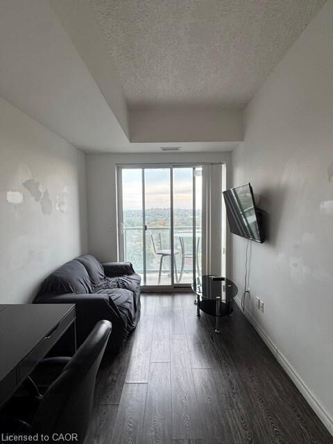 Property Photo:  158 King Street 1502  ON N2J 0E5 