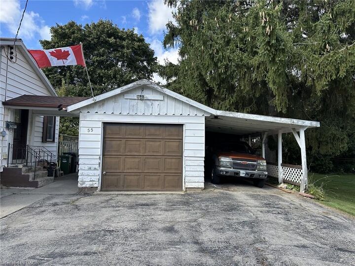 Property Photo: 55 Poplar Street ON N3Y 1B1