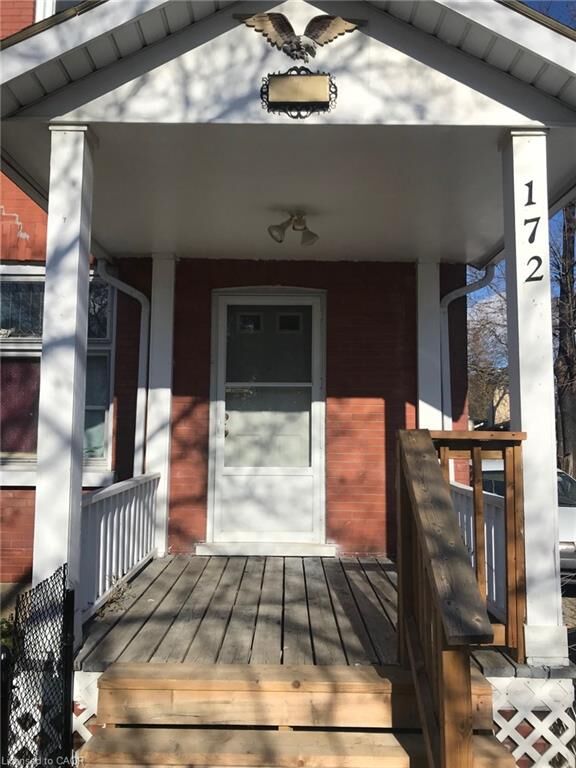 Property Photo:  172 Nelson Street 2  ON N3S 4B3 