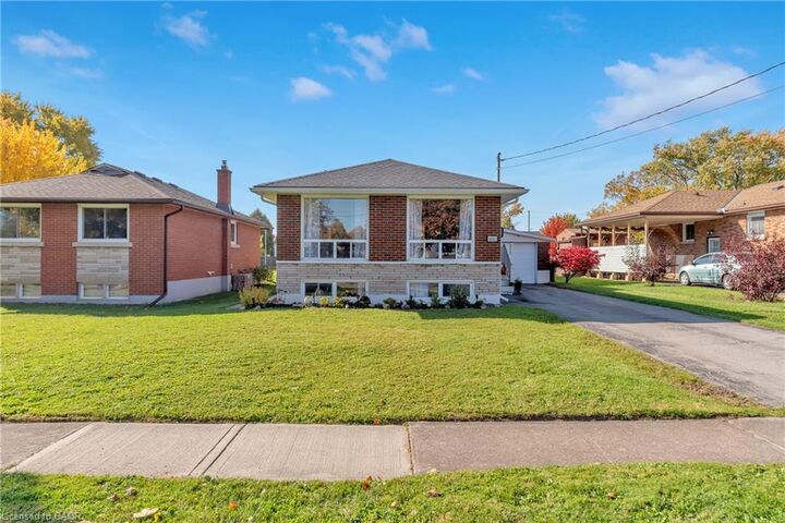 Property Photo:  6861 Hagar Avenue  ON L2G 5M6 