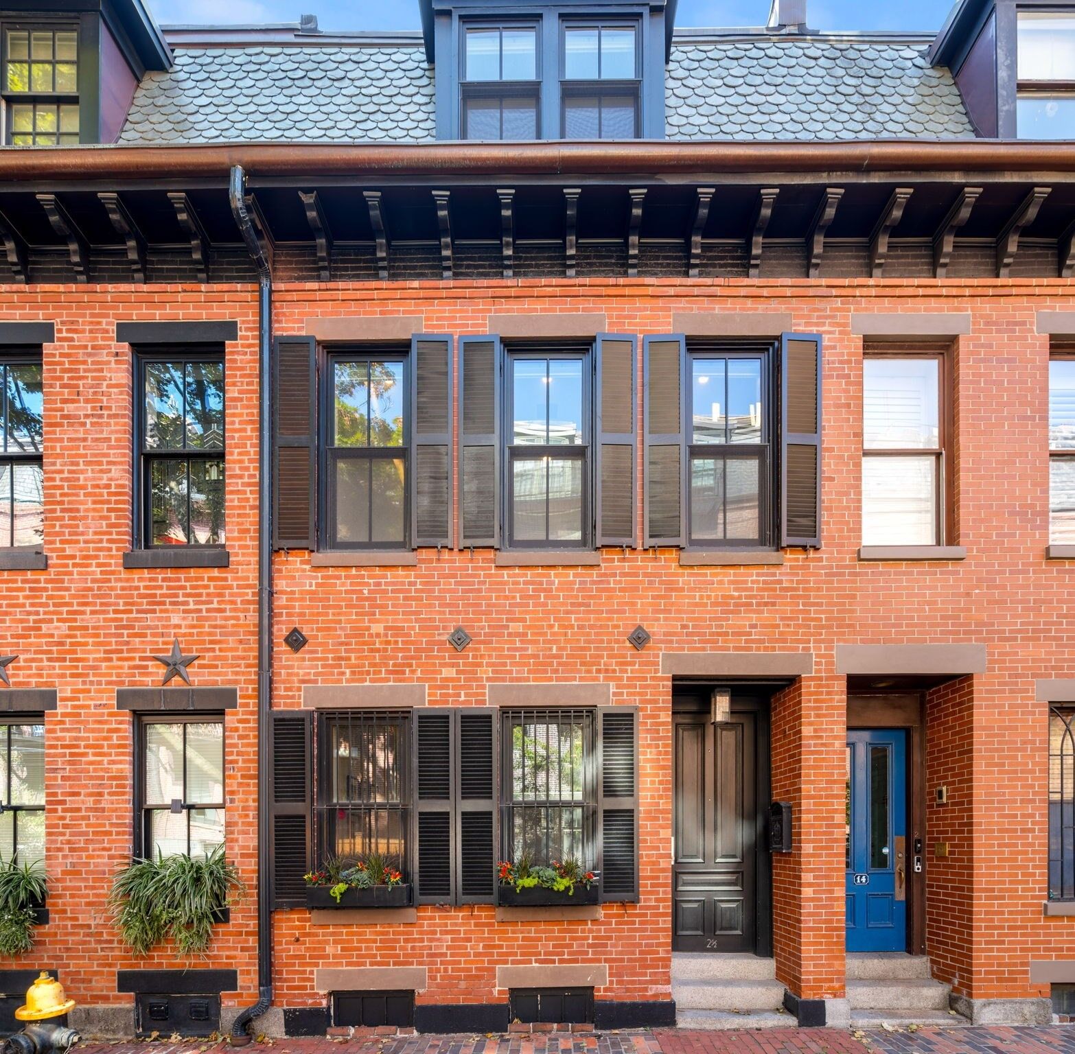 Property Photo:  12 1/2 Lawrence  MA 02116 