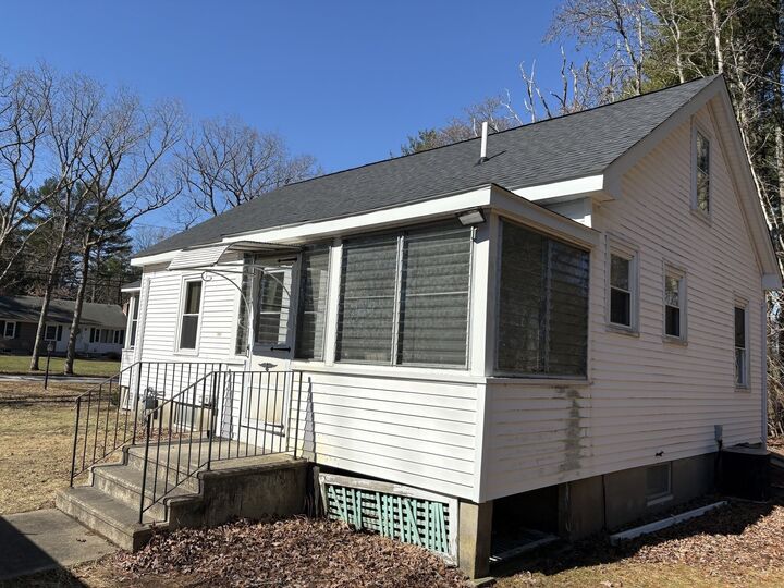 Property Photo:  52 Carpenter St  MA 02771 