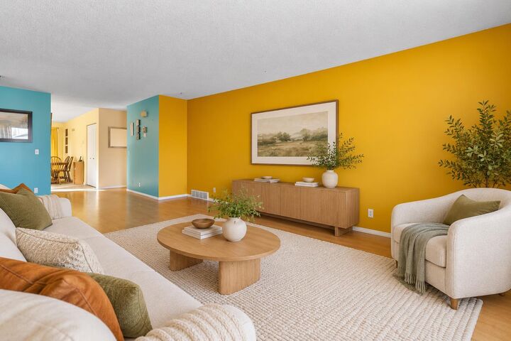 Property Photo:  117 Big Springs Hill SE  AB T4A 1K5 