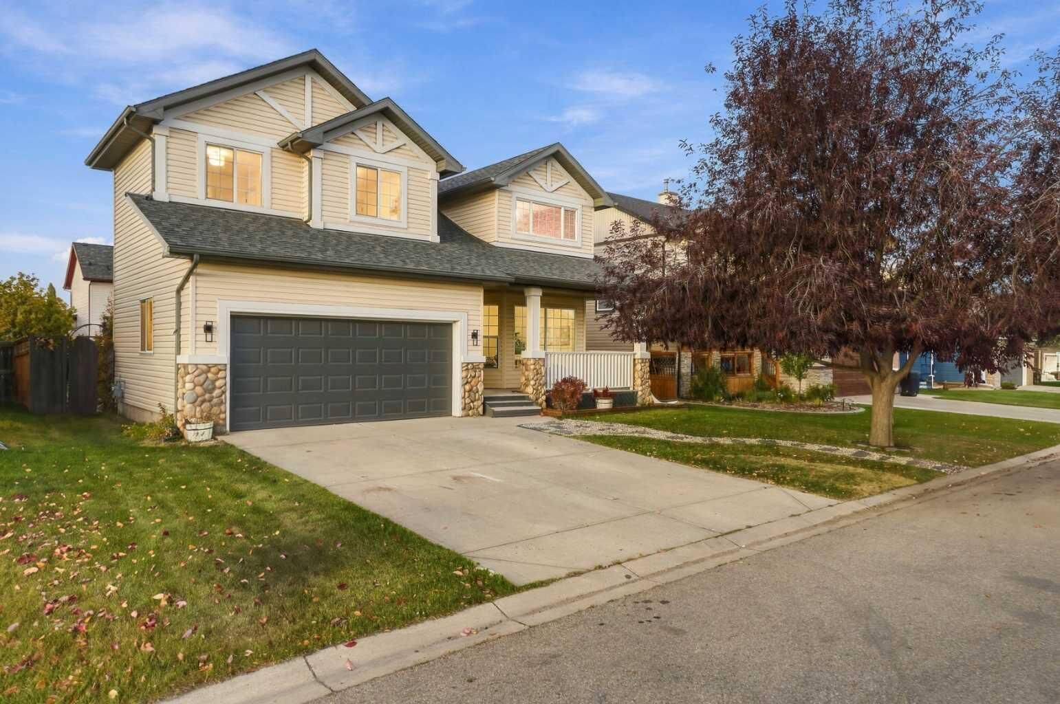 Property Photo:  140 West Creek Pond  AB T1X 1H4 