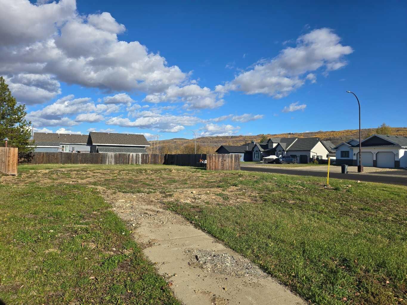 Property Photo:  9130 128 Avenue  AB T8S 1W8 
