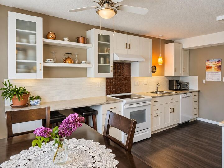 Property Photo:  21 97th Avenue  AB T0E 0Y0 