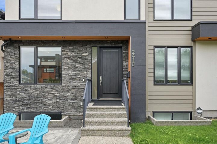 Property Photo:  2418 24A Street SW  AB T3E 1W1 
