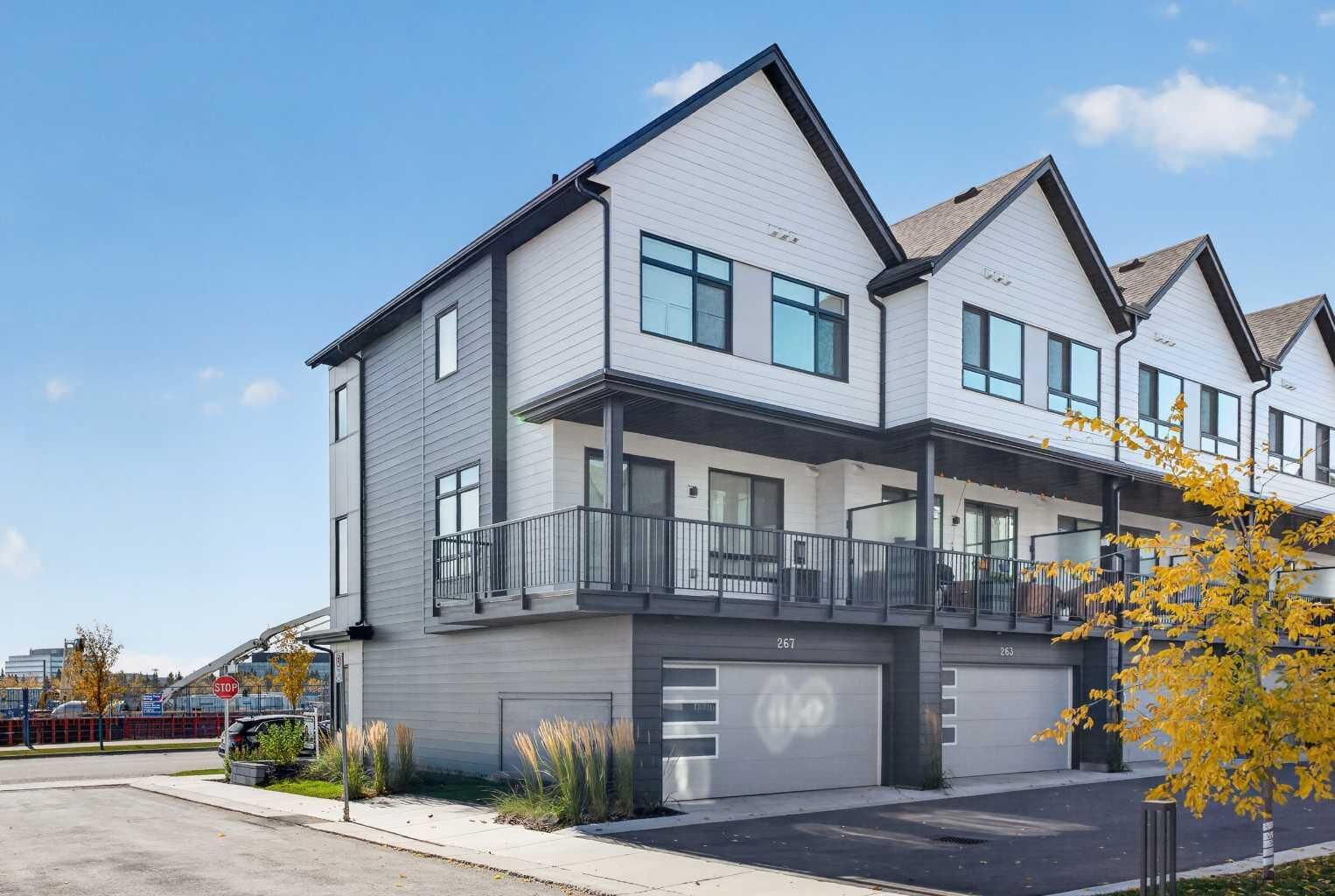 Property Photo:  267 Dieppe Drive SW  AB T3E 8H6 