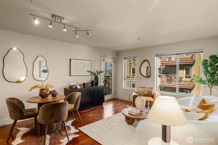 Property Photo: 1711 E Olive Way 413 WA 98102