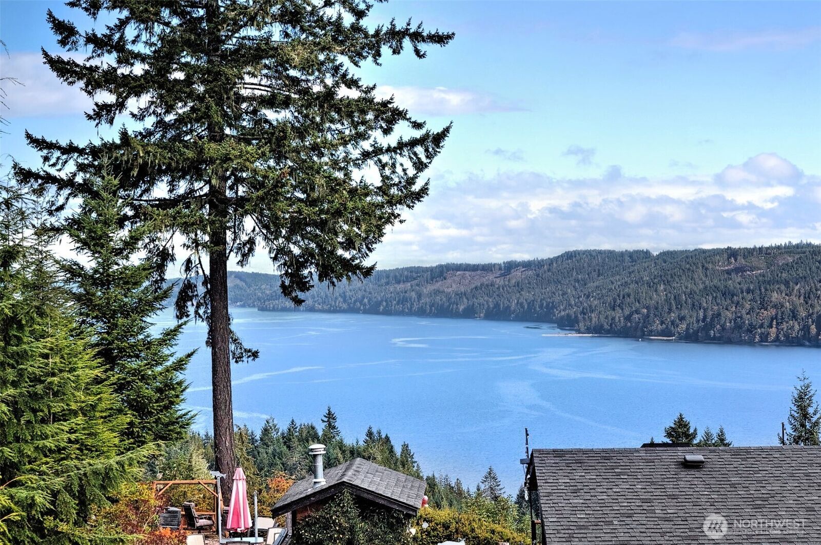 Property Photo: 140 N Spindrift Drive WA 98555