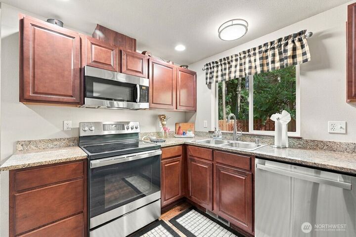Property Photo:  25  Evans  WA 98365 