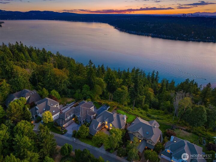 Property Photo:  2451  204th Terrace NE  WA 98074 