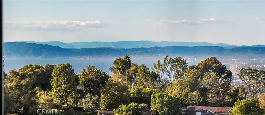 Property Photo: 12 Georgeff Road CA 90274