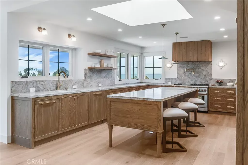 Property Photo:  12 Georgeff Road  CA 90274 