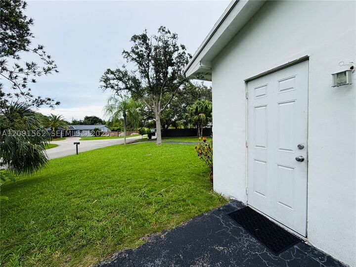 Property Photo: 14800 SW 94th Ave 1 FL 33176