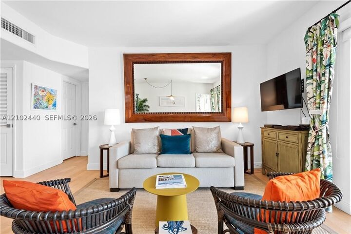 Property Photo:  341 N Birch Rd 209  FL 33304 